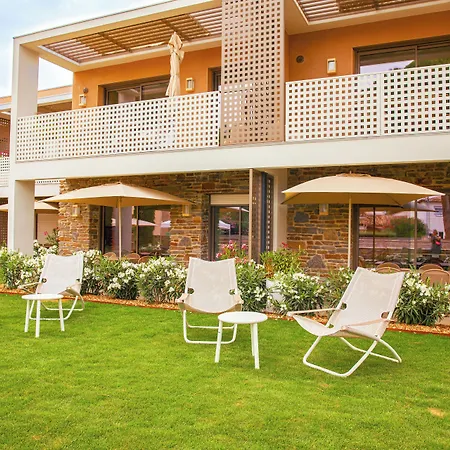 La Menado Отель 3*