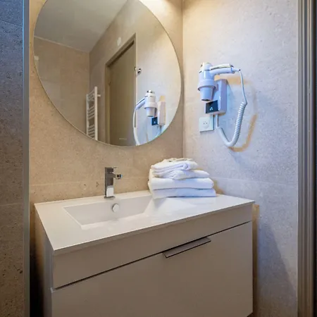 La Menado Отель 3*