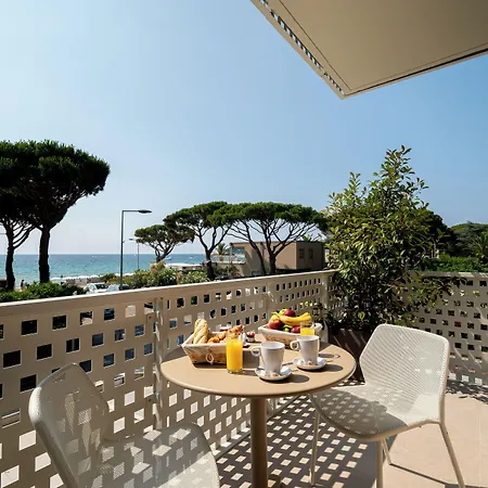 La Menado 3* Кавалер-сюр-Мер