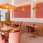 酒店 La Menado