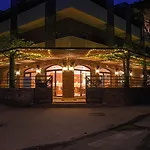 La Menado 酒店