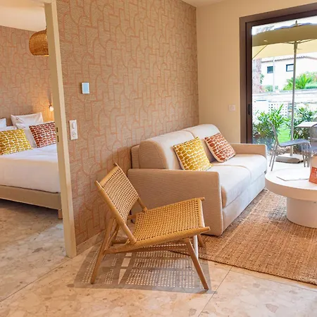 La Menado Hotel