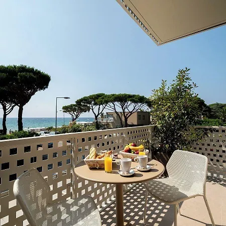 La Menado 3* Cavalaire-sur-Mer