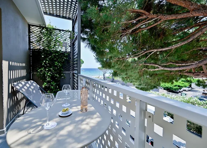 La Menado 3* Cavalaire-sur-Mer